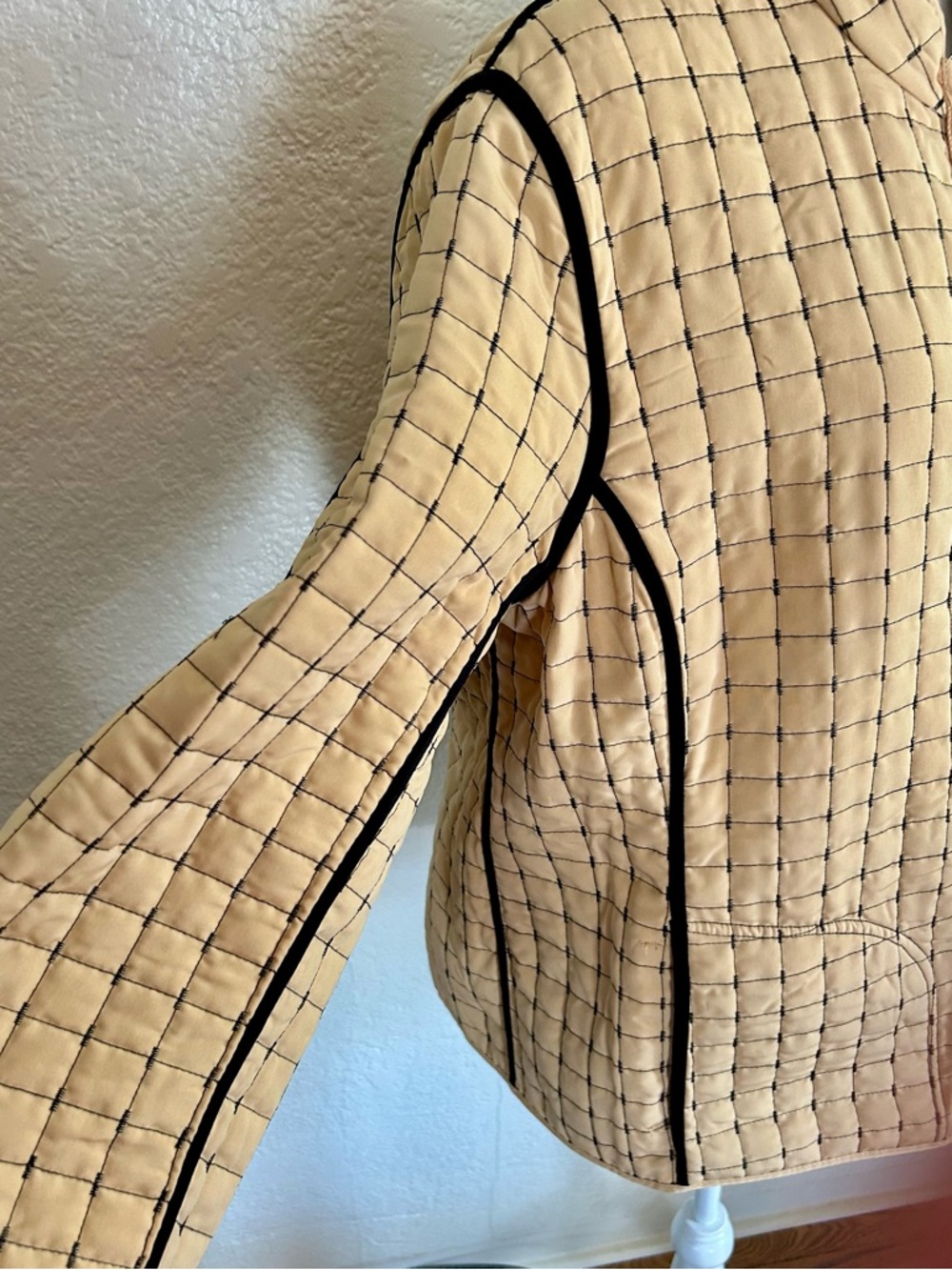 Hand Crafted Black Quilted Jacket reversible - Picture 7 of 10